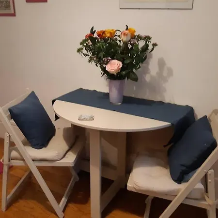 Cosy 1 Bedroom Flat In The Marais *